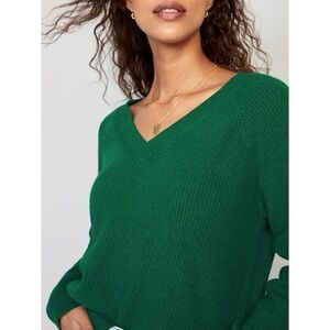 NWT Old Navy V-Neck Knit Sweater